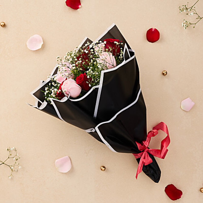 The Floral Portrait 10 Stem Red & Pink Rose Bouquet, 1 pc